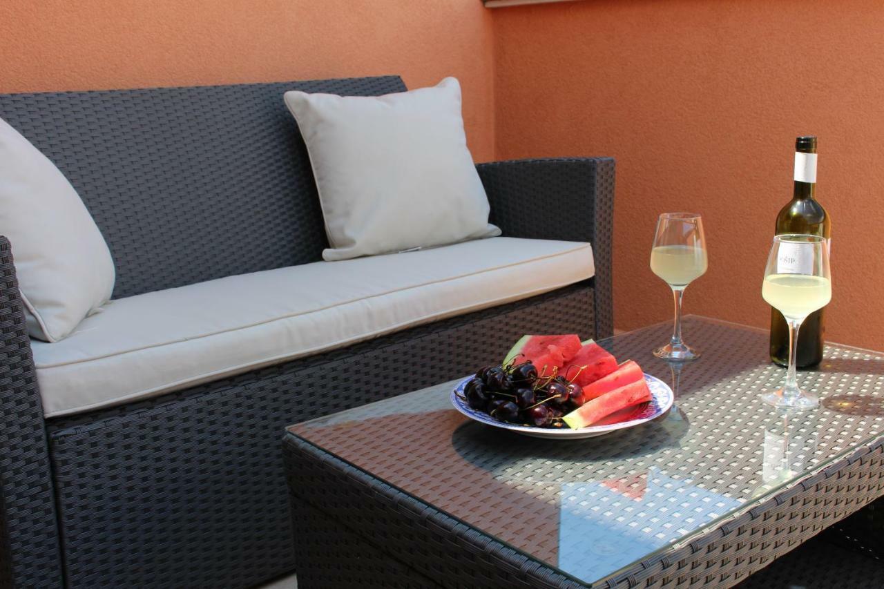 Apartments Mamut Trogir Exterior photo